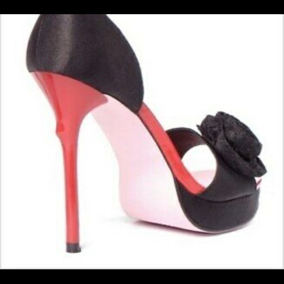 NWOB Leg Avenue Red Black Pinup Sangria Heels. - Picture 3 of 3